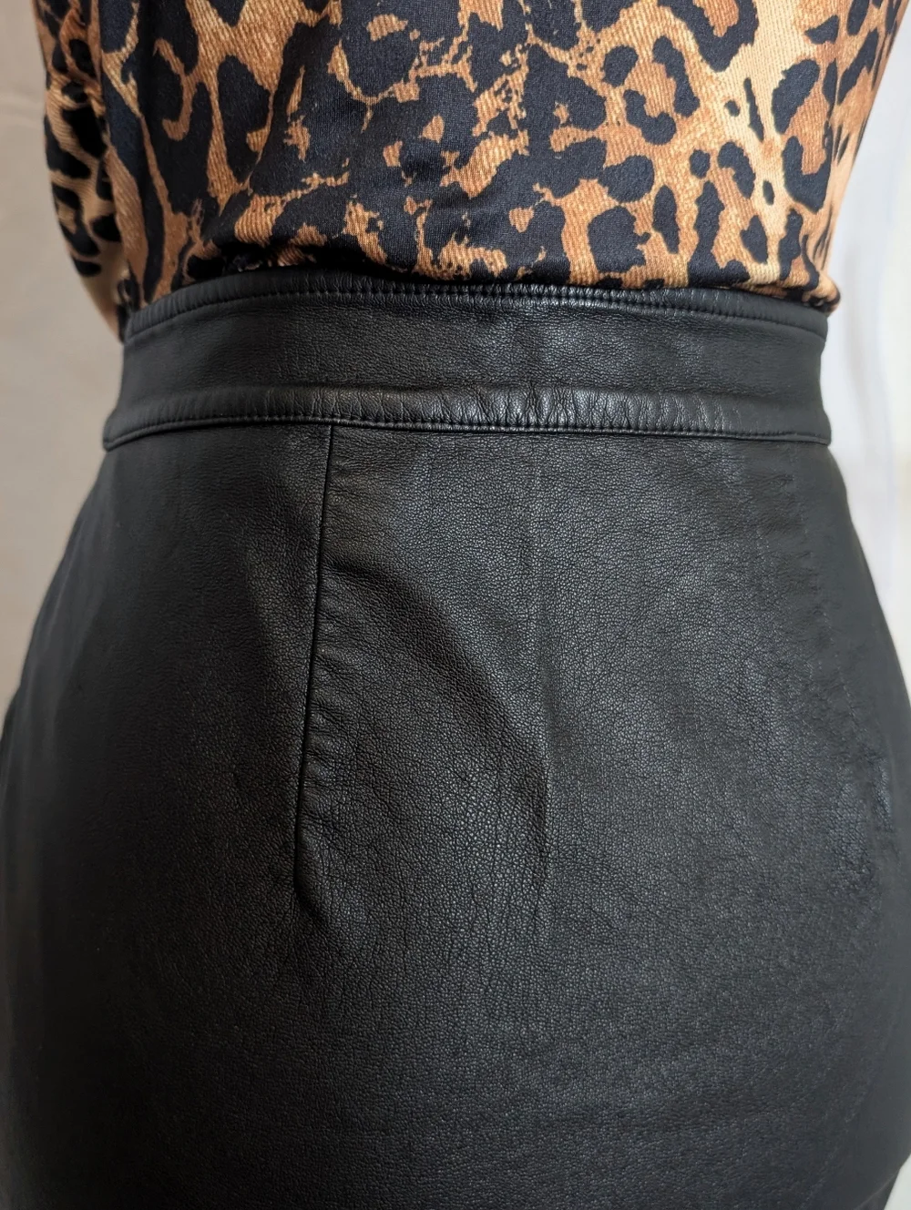 Express Black Moto Mini Skirt Front Zip Silver Hardware Size 2